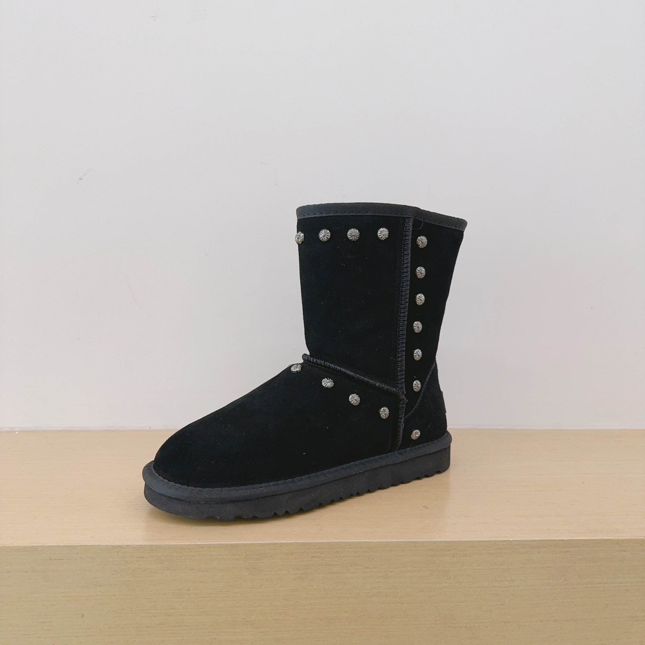 UGG Kids 5825 Mid-Calf Boots Cross Motif