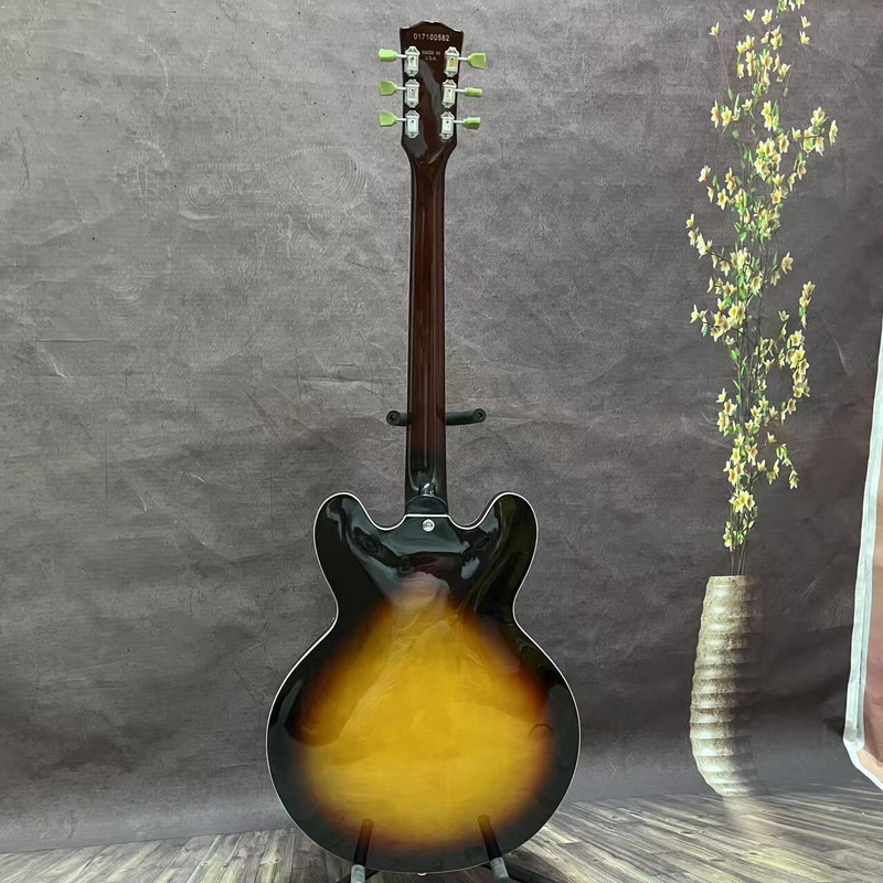 Custom ES-335 Electric Guitar Semi-Hollow Body Caramellato sunburst maple body