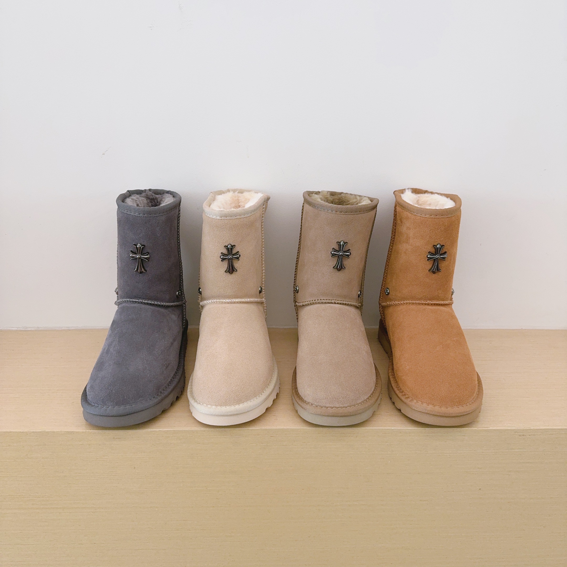 UGG Kids 5825 Mid-Calf Boots Cross Motif