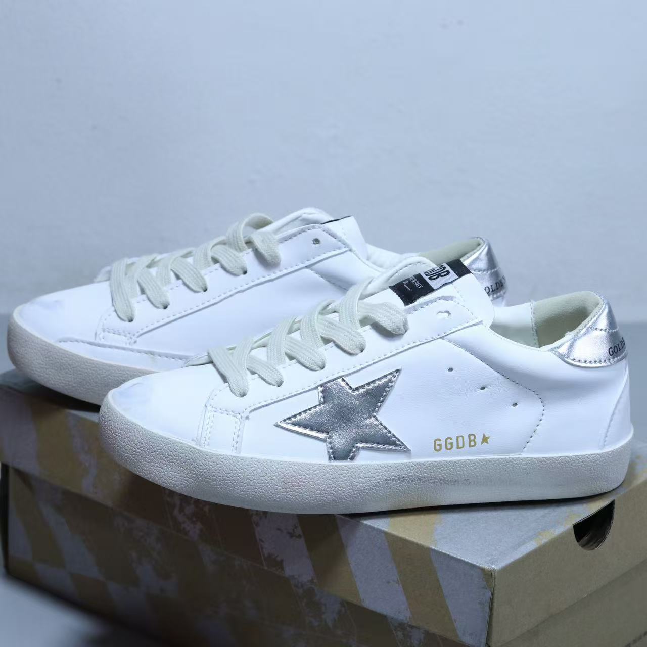 Golden Goose Super-Star