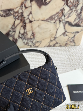 Chanel 25chobo classic chain evening bag lunch box bag