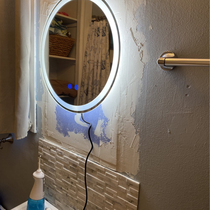Modern & Contemporary Lighted Fog Free Round Bathroom / Vanity