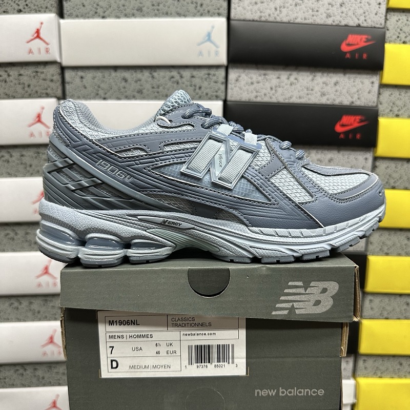 New Balance 1906 Sneakers