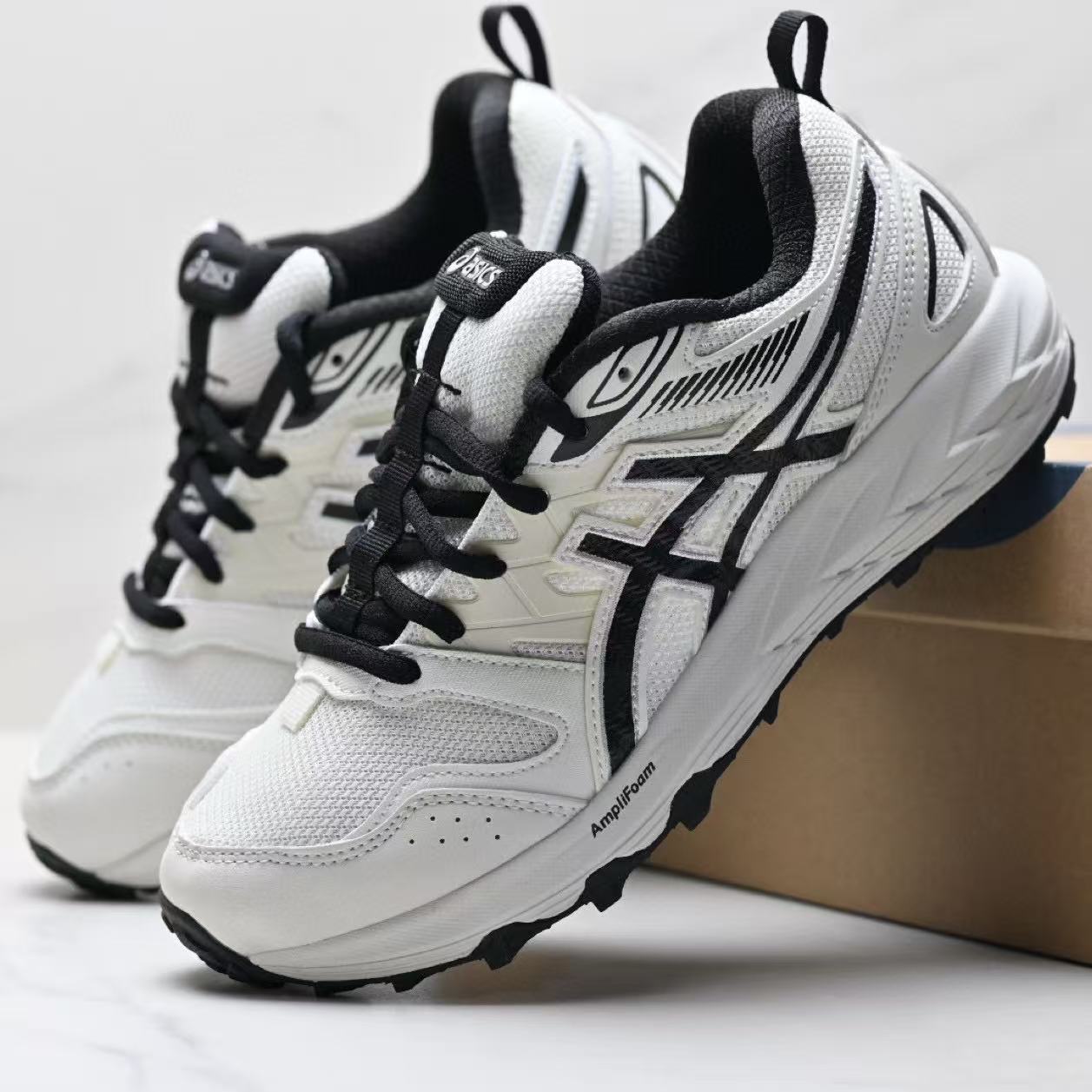 ASICS Gel-Sonoma