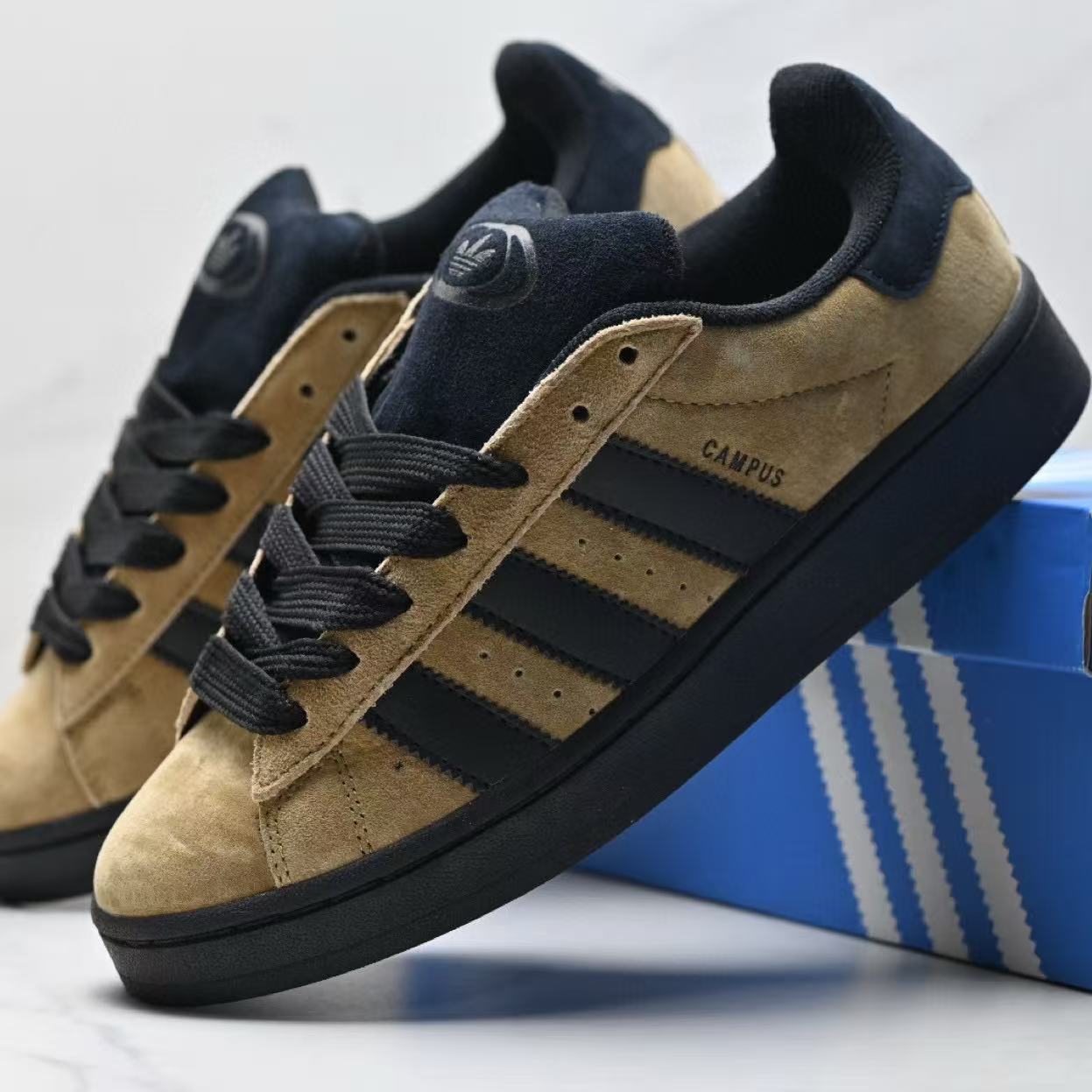 Adidas Campus