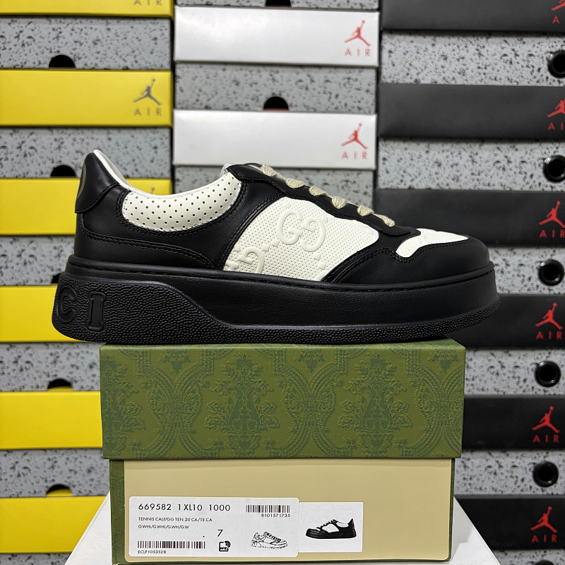Gucci Chunky Black White Monogram