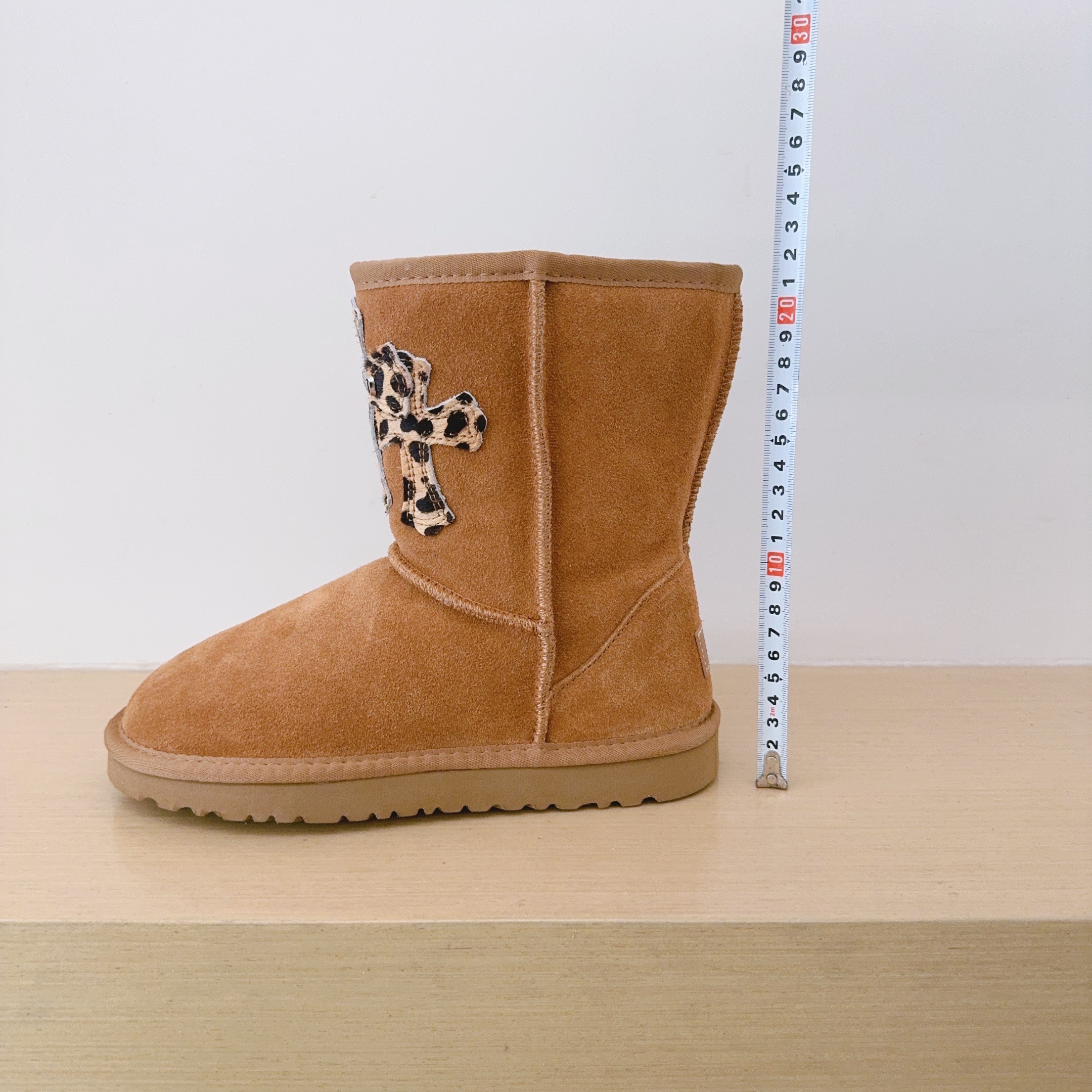 UGG Kids Leopard Print Cross Motif