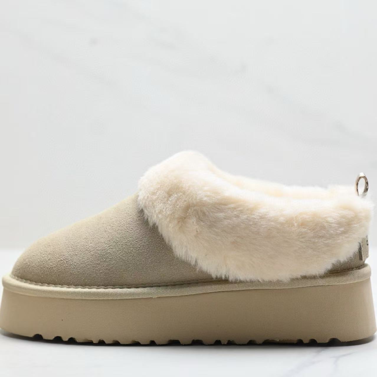 UGG Classic Clear Mini