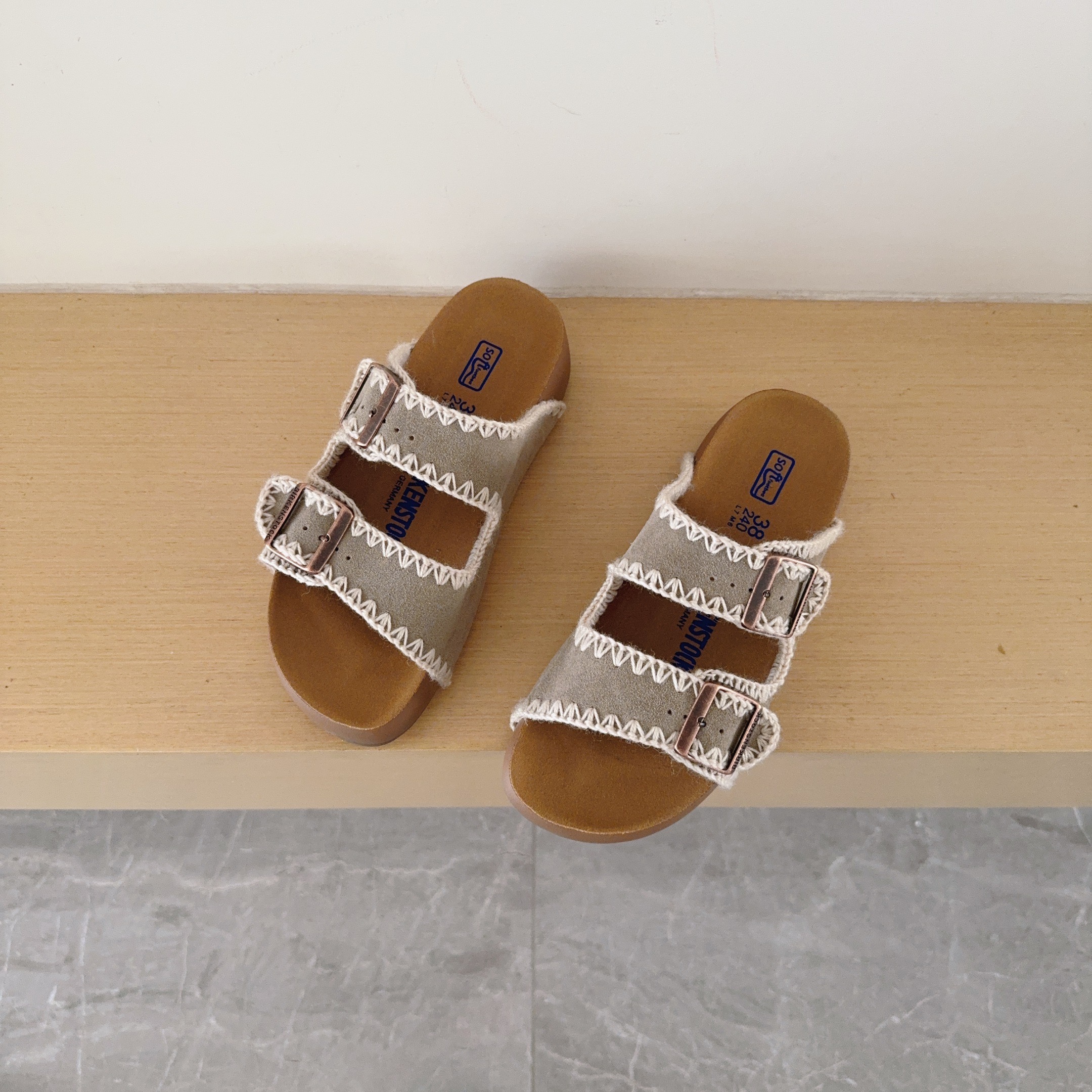 UGG Footwear Style 057