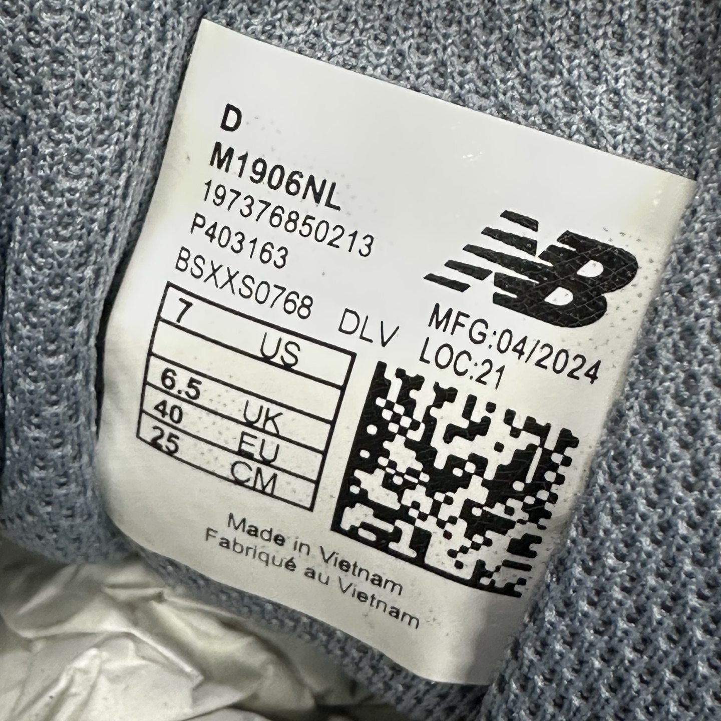 New Balance 1906 Sneakers detail 3