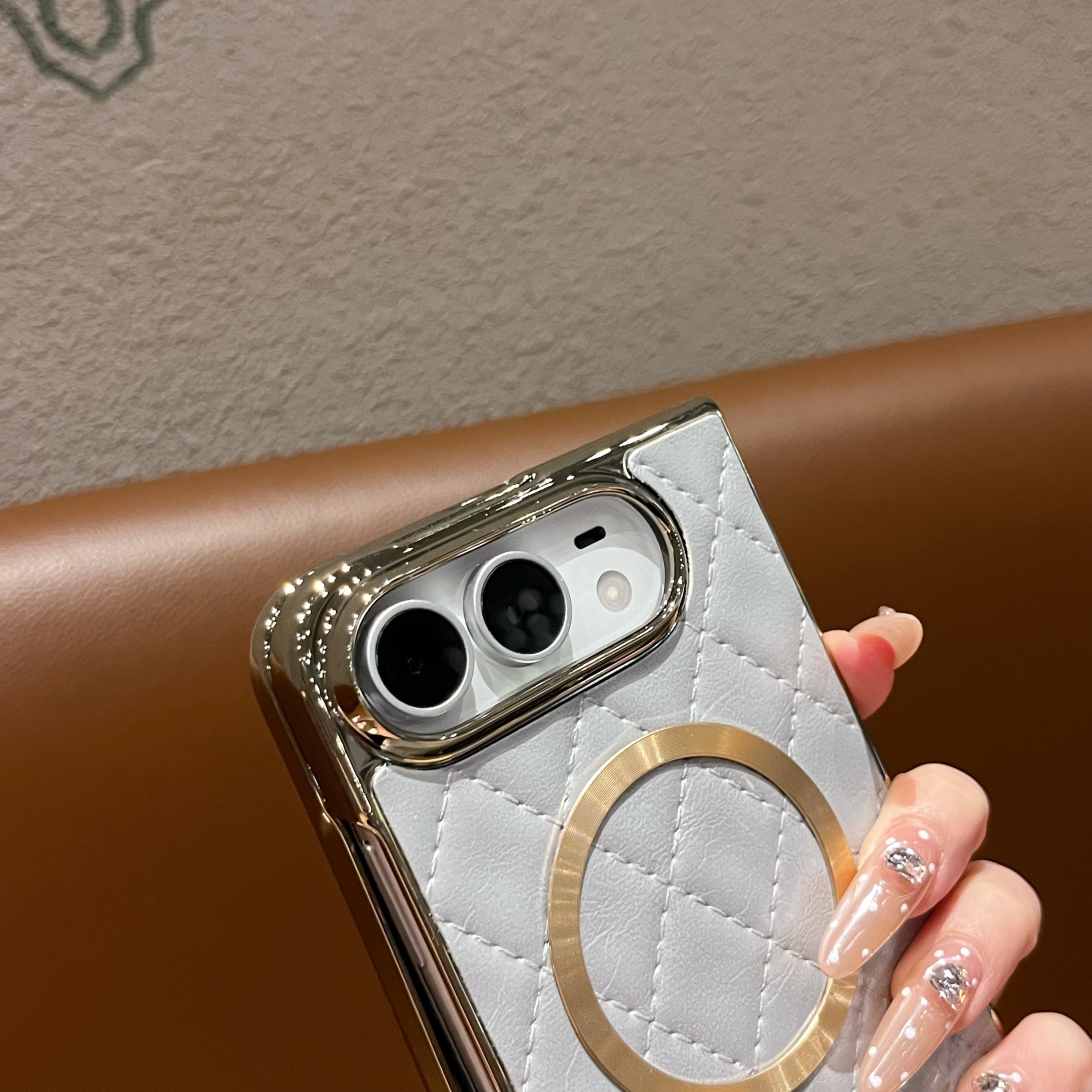 iPhone Duo Protective Case Magnetic - back view