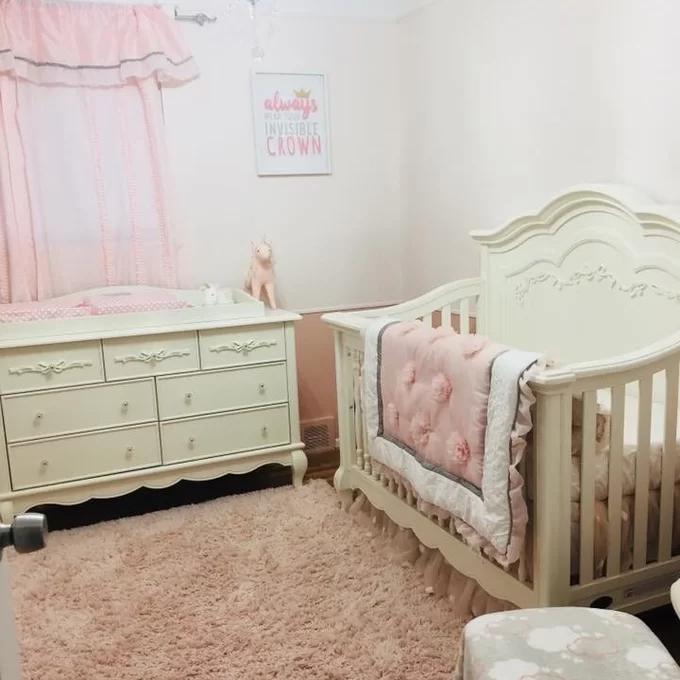 Aurora 5-in-1 Convertible Crib