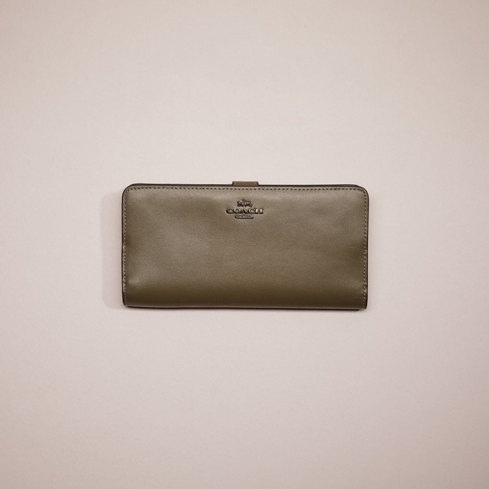 COAthtCH Classic handbags