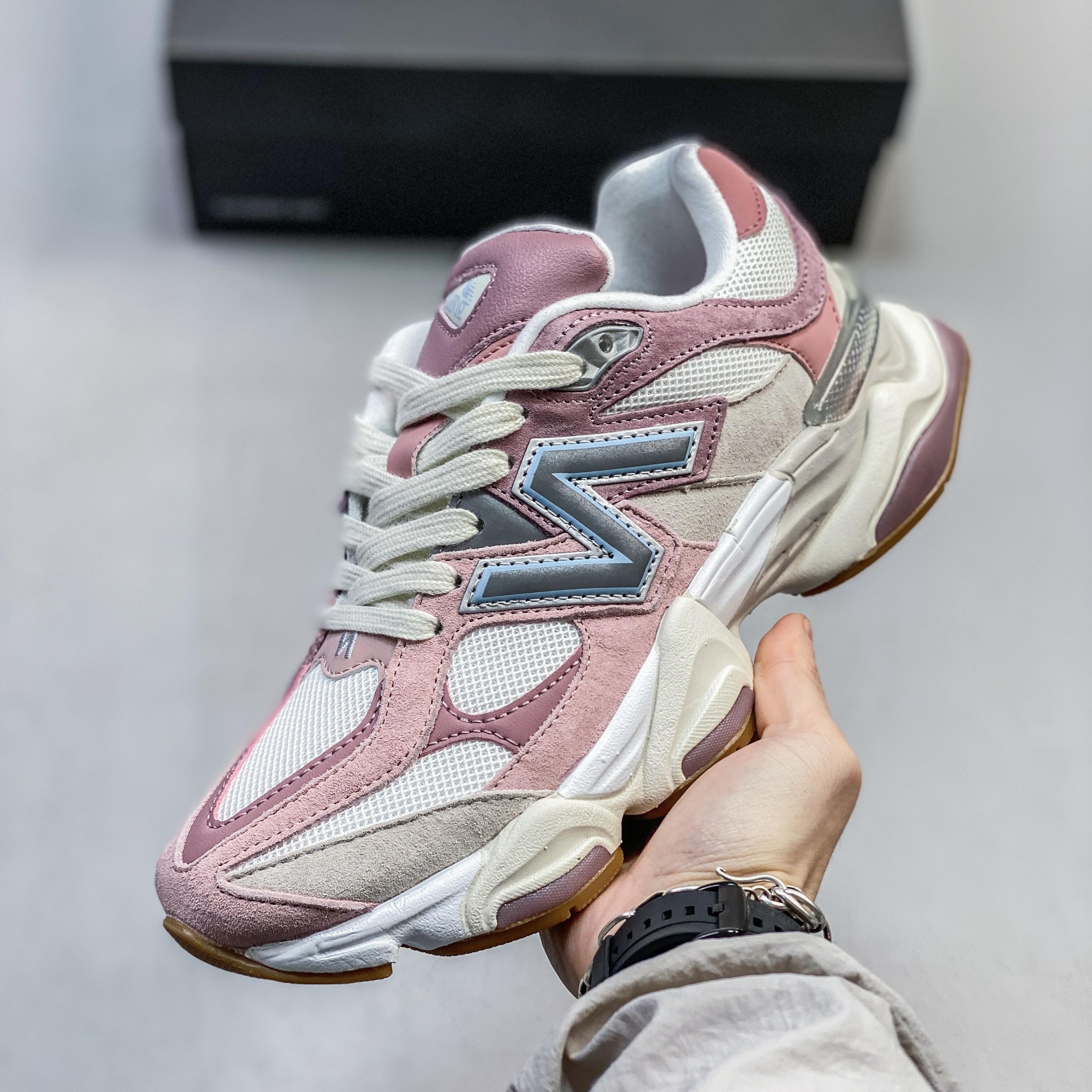 New Balance 9060