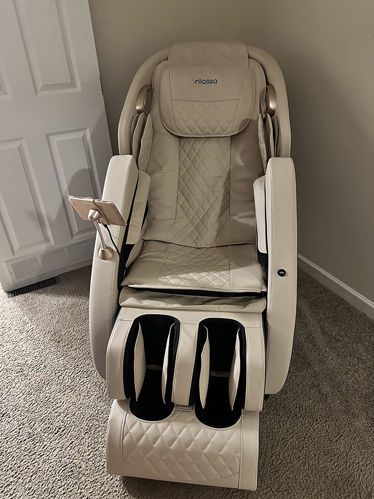 APP Controlled 4D Massage Chairs