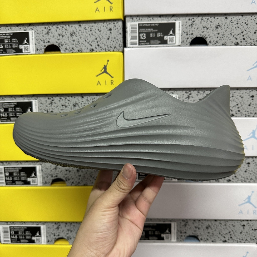 Nike ReactX Rejuven8 Sneakers detail 2
