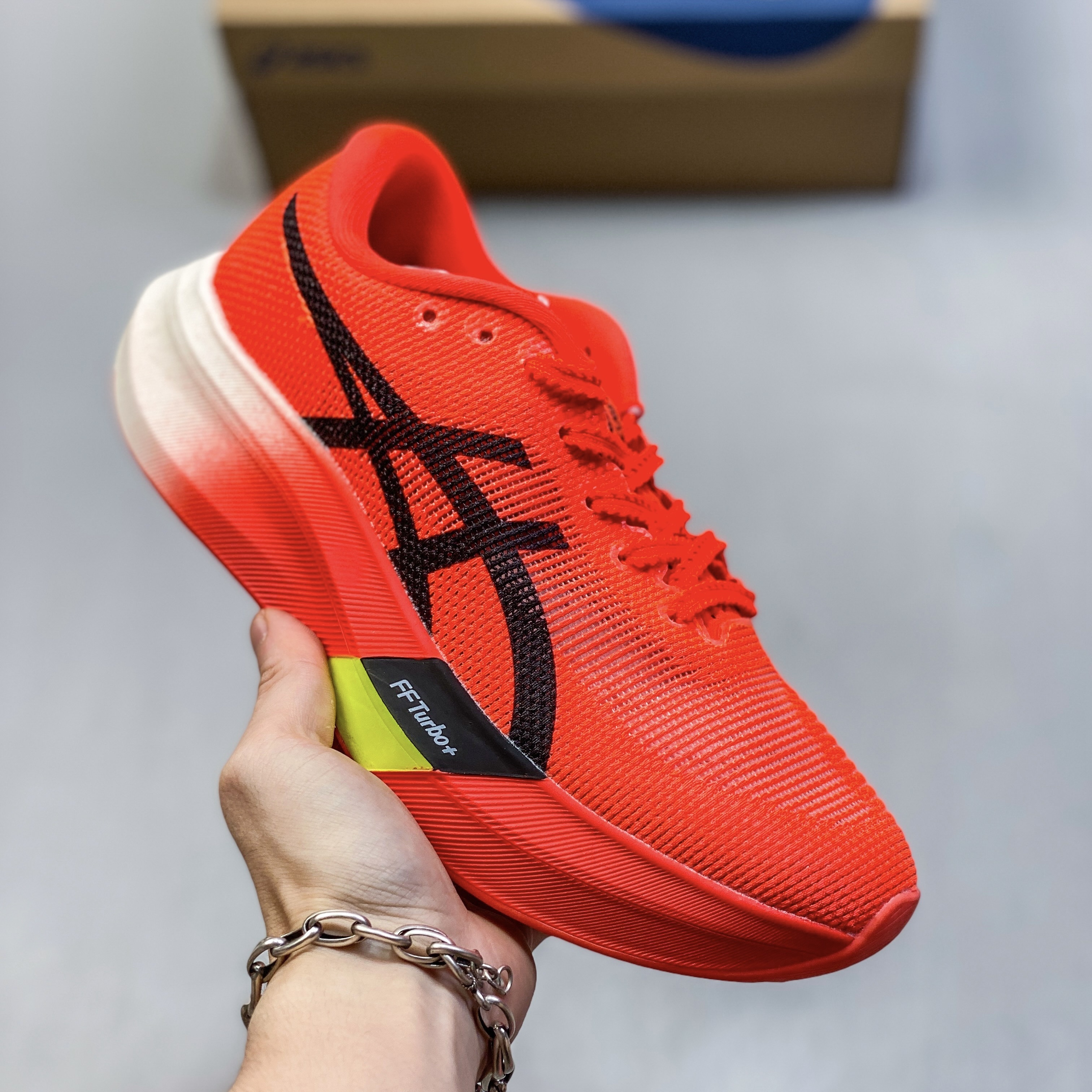 ASICS Metaspeed Edge