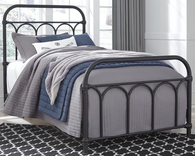 Nashburg Metal Bed