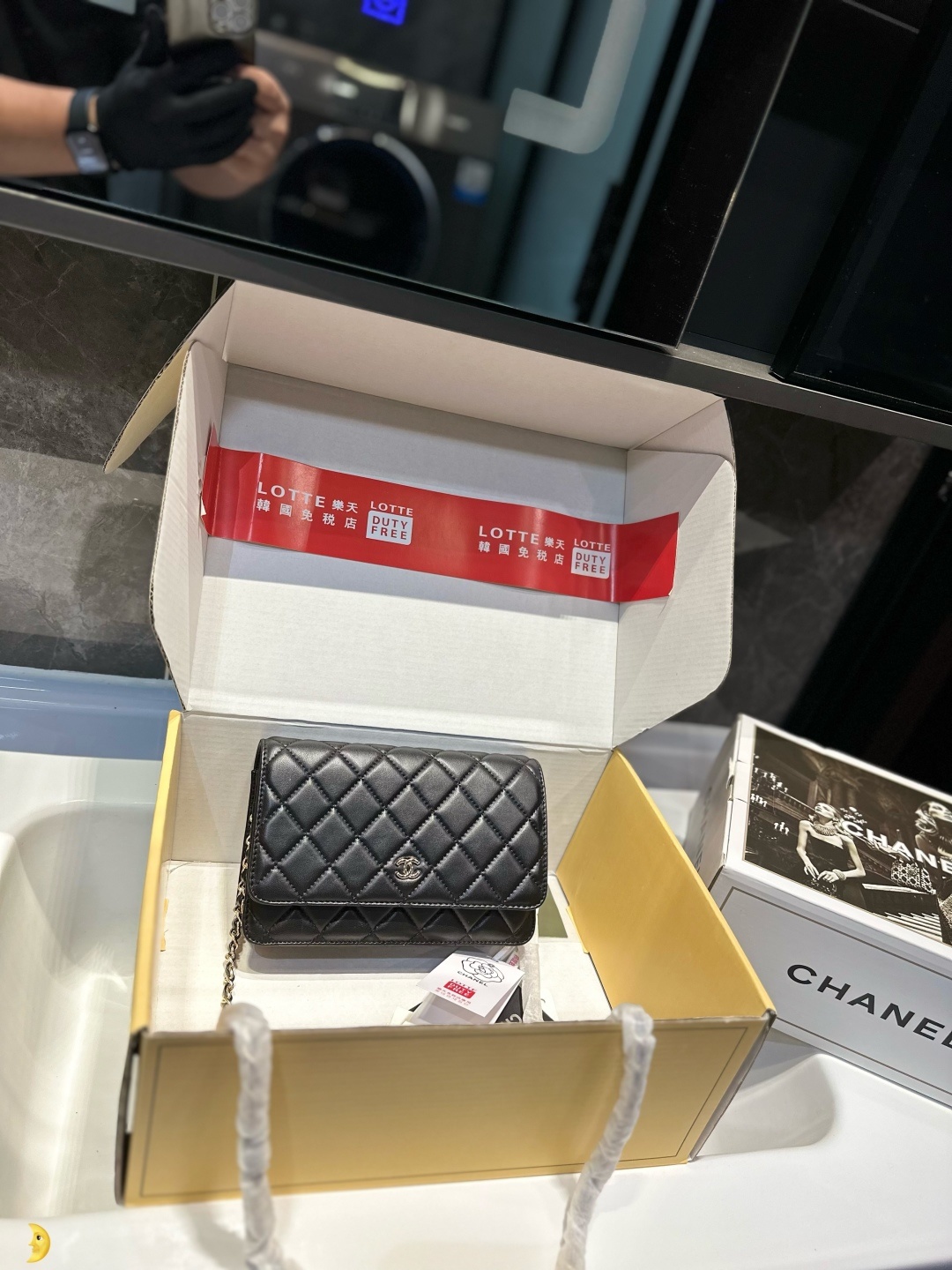 Chanel WOC