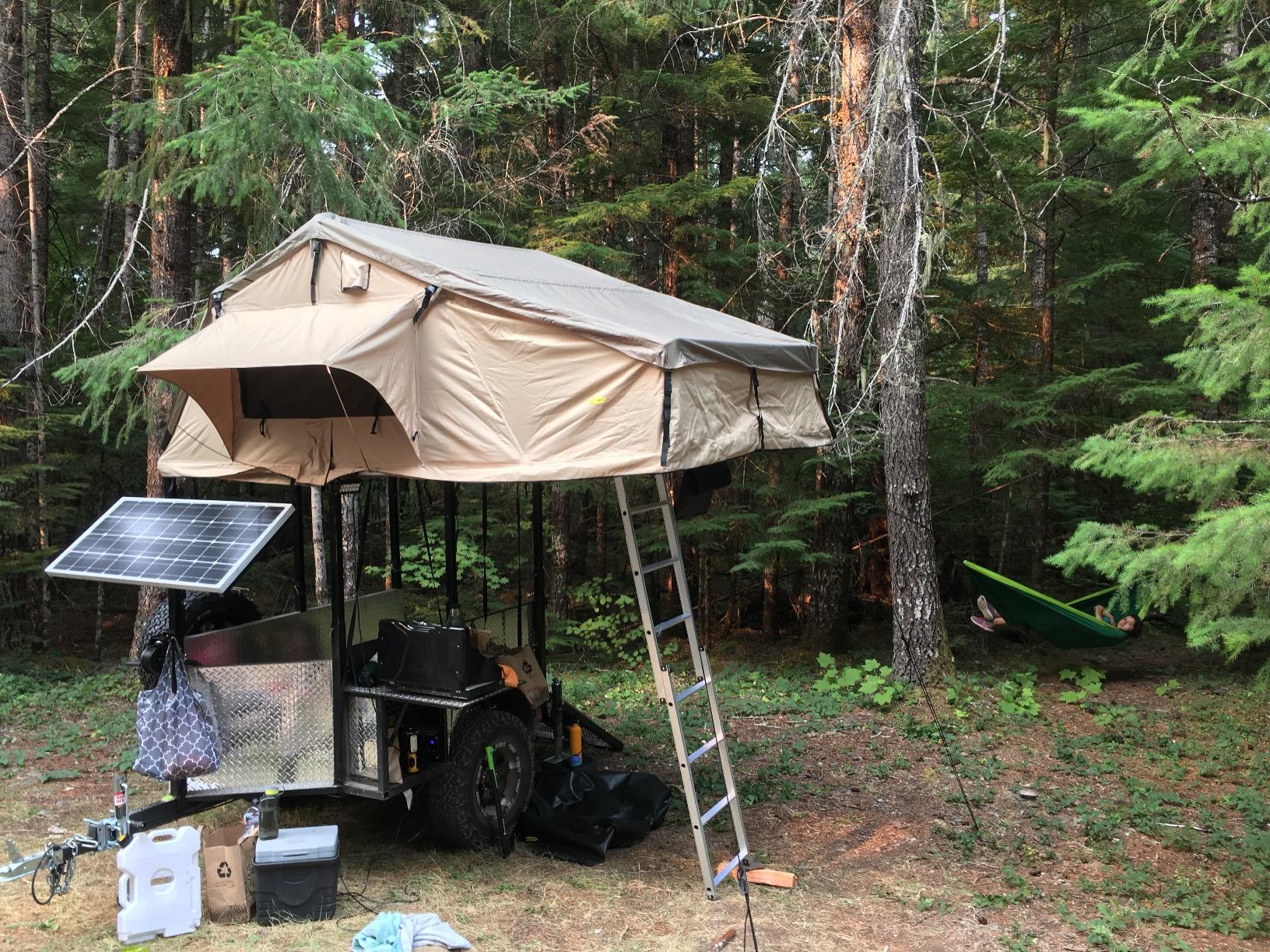 Overlander XL Roof Top Tent - Folder With Bedding - Coyote Tan