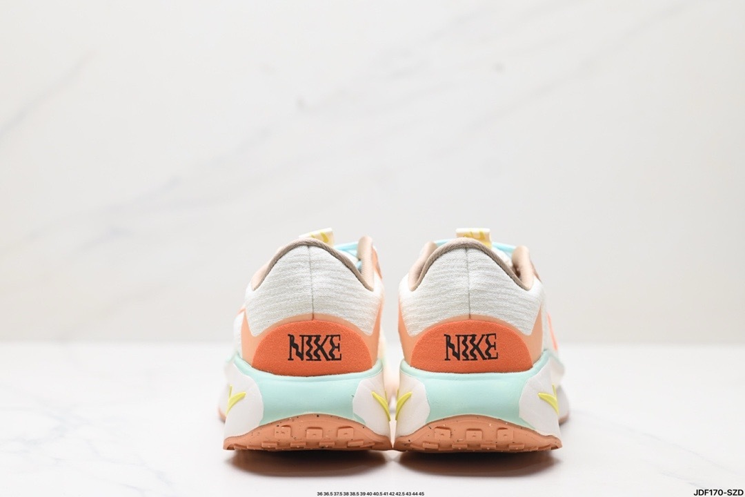 Nike MOTIVA