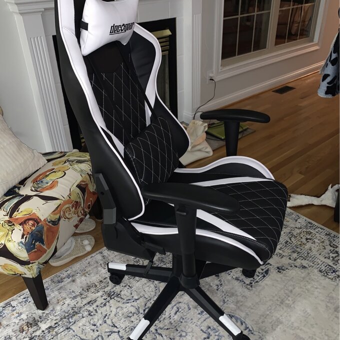 White Foam Gaming Computer Chair with Hydraulic Seat Adjustment