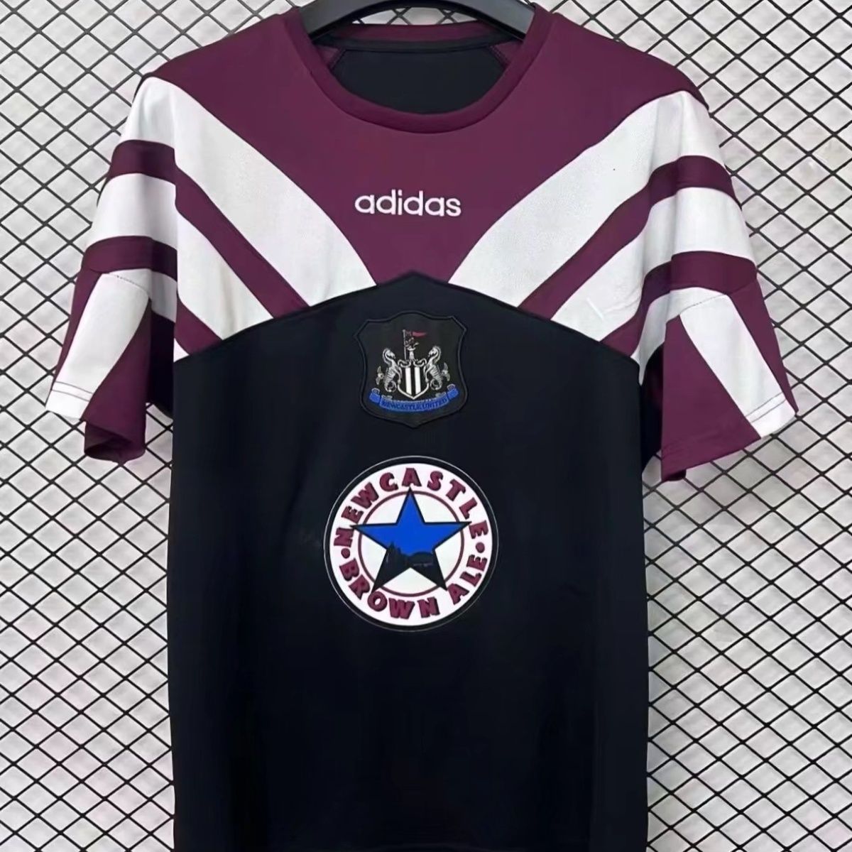 Newcastle United Retro Jersey 1996/97