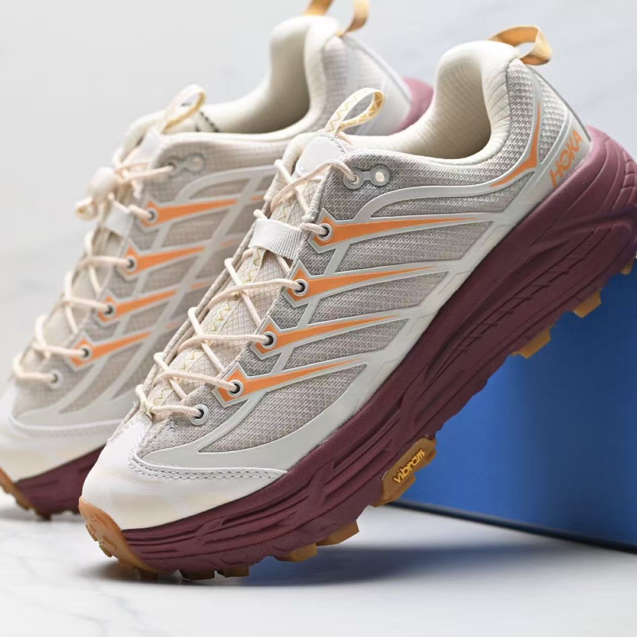 HOKA Mafate Three 2