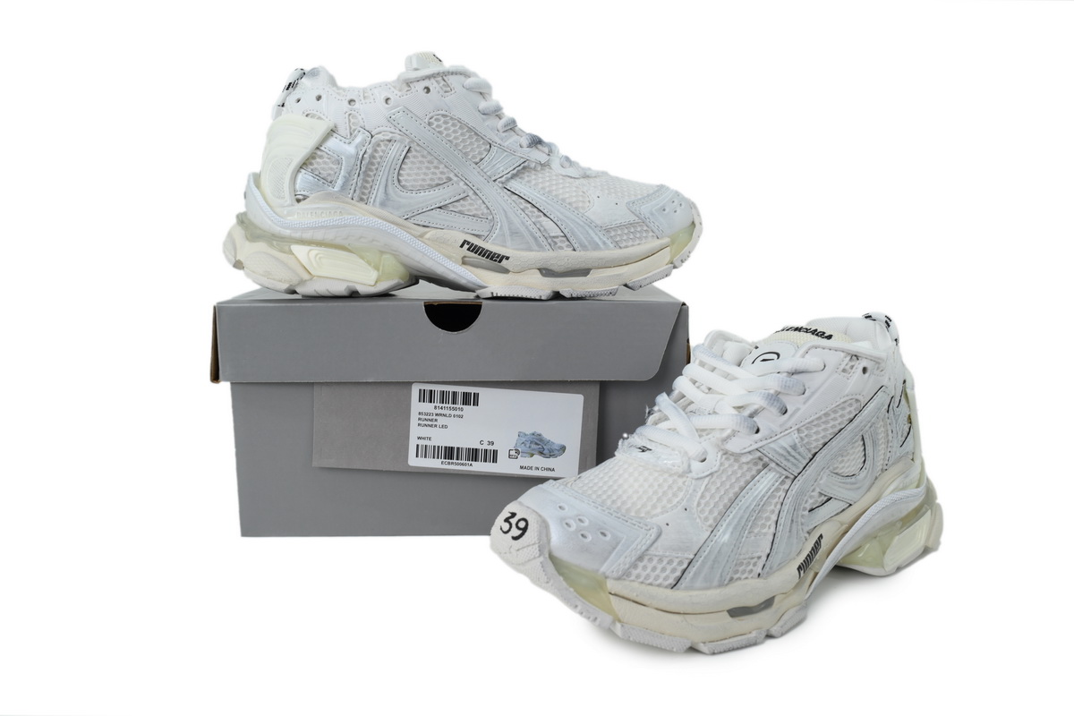 Balenciaga Runner White 853223 WRNLD 0102