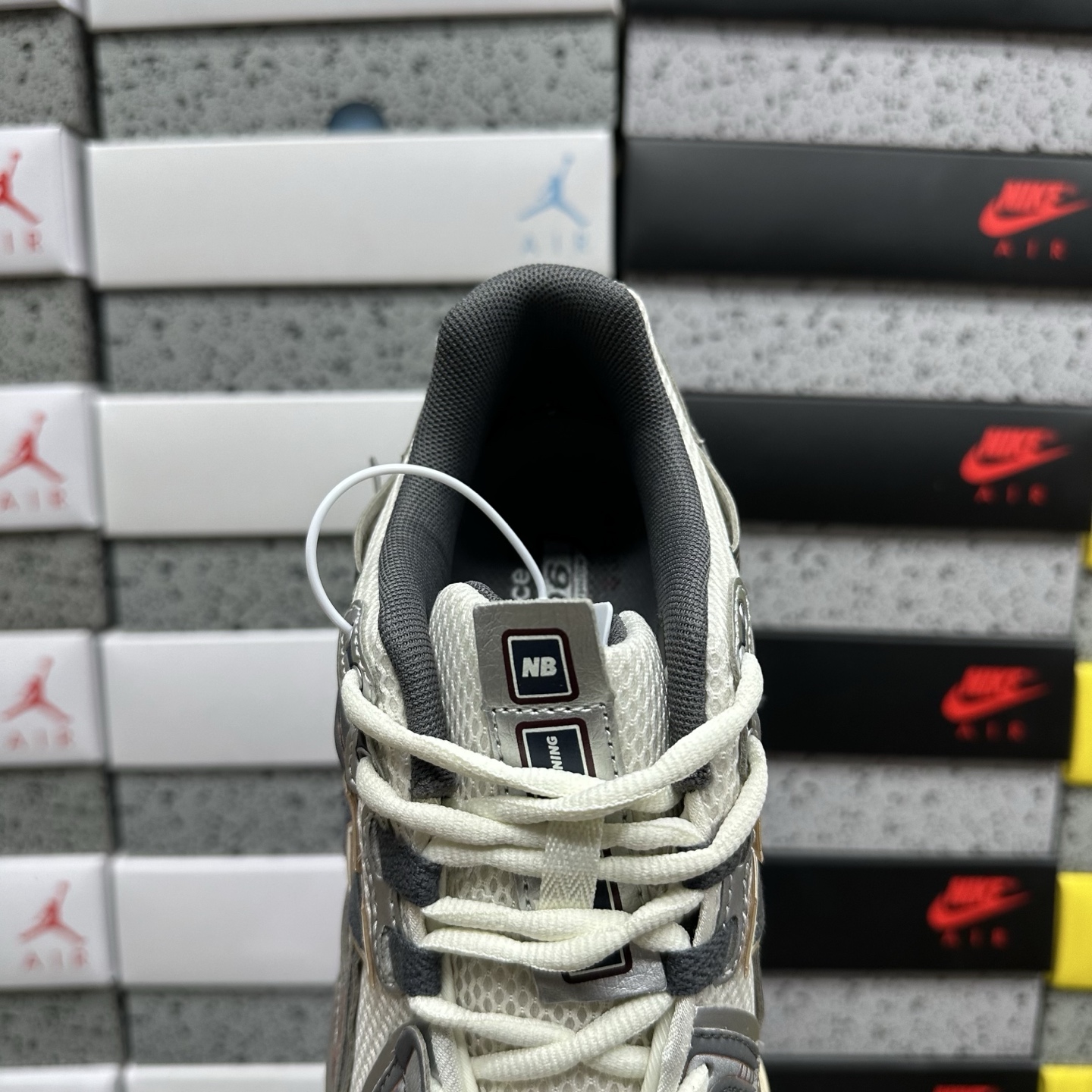 New Balance 1906 Sneakers detail 3