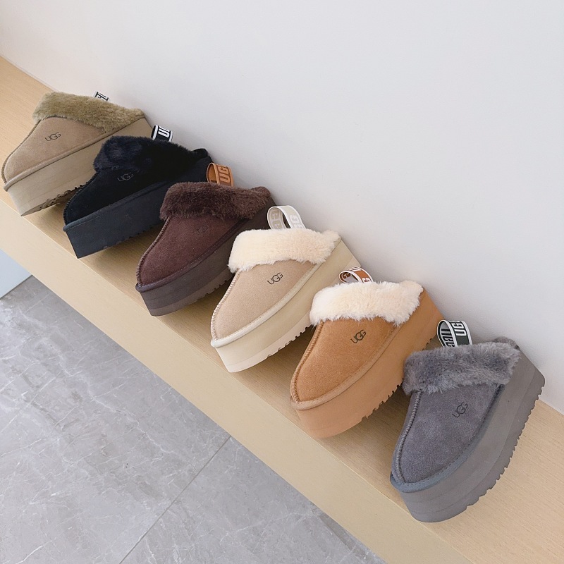 UGG Footwear Style 013