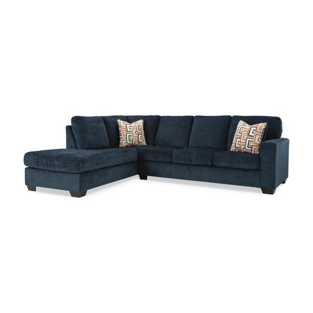 Aviemore 2-Piece Sectional with Chaise