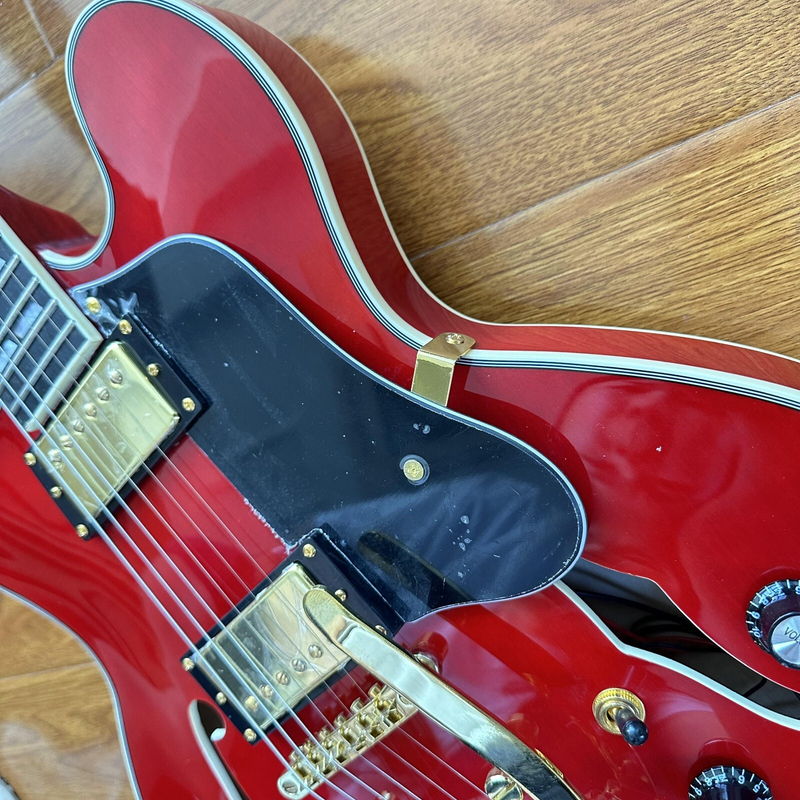 Factory Top Red Electric Guitar Gold Hardware, Black Fingerboard 2H Pickups
