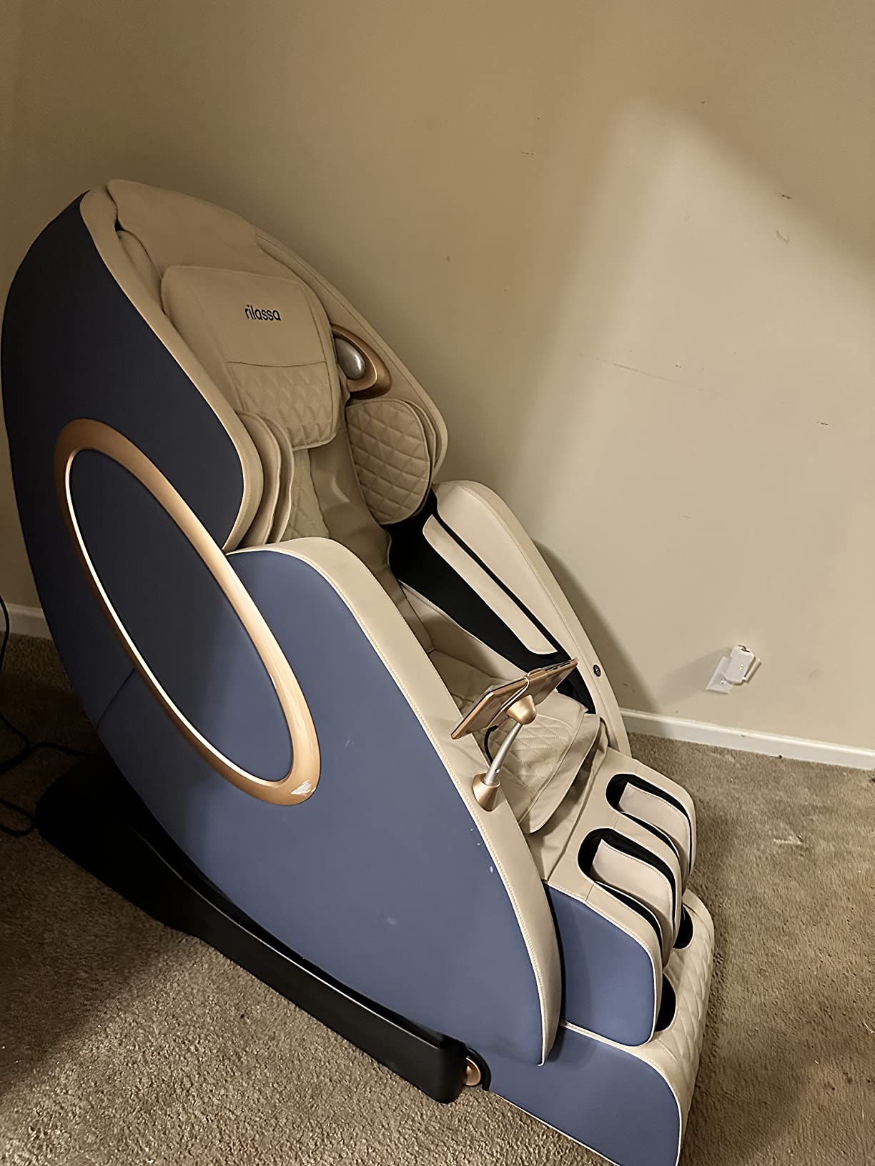 APP Controlled 4D Massage Chairs