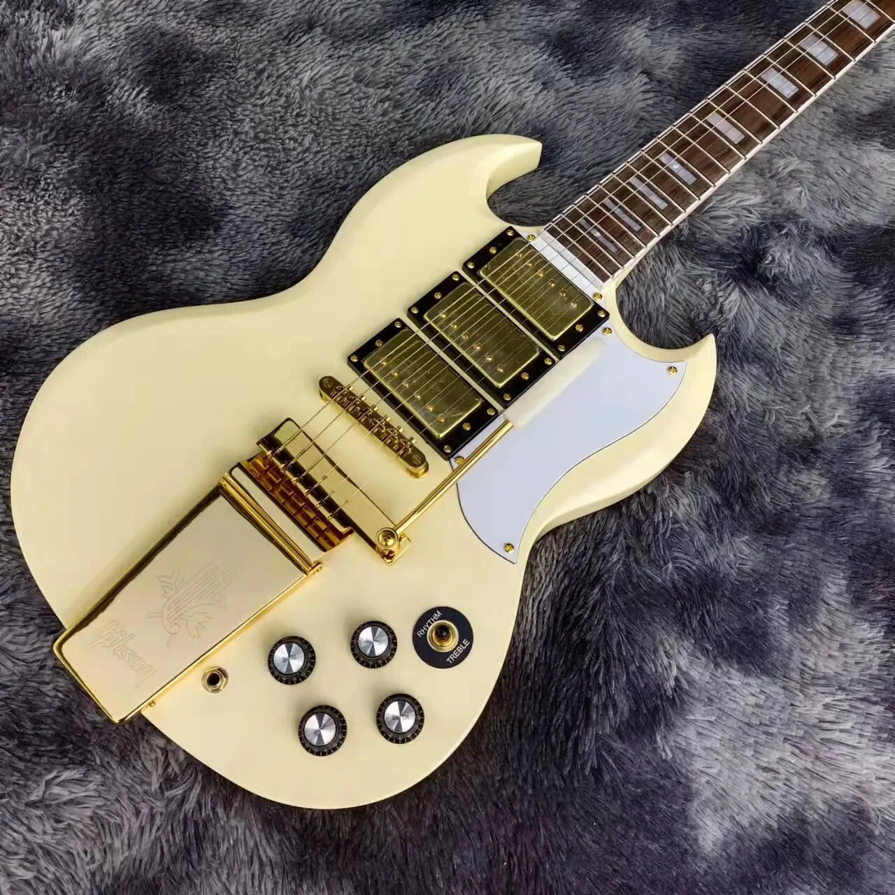 3 Pickups SG Electric Guitar with Vibrola Tremolo System Rosewood Fretboard