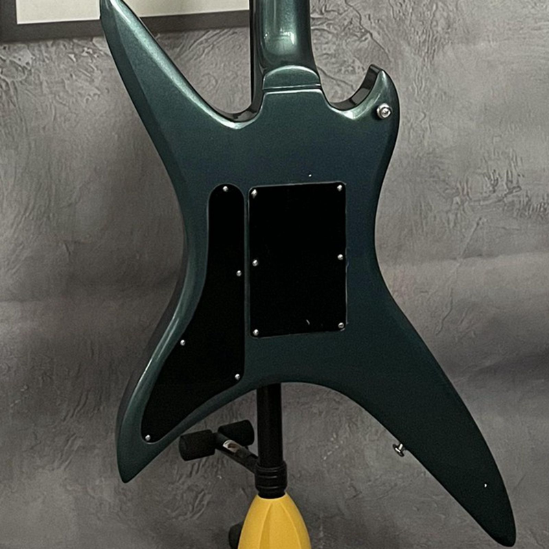 Stealth Chuck Solid Body Electric Guitar Basswood Body 6 Strings Top