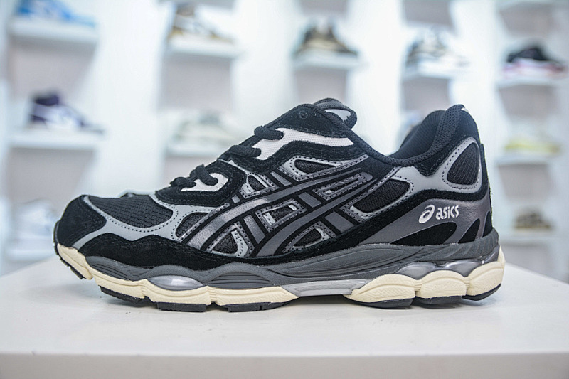 ASICS Running Shoes product