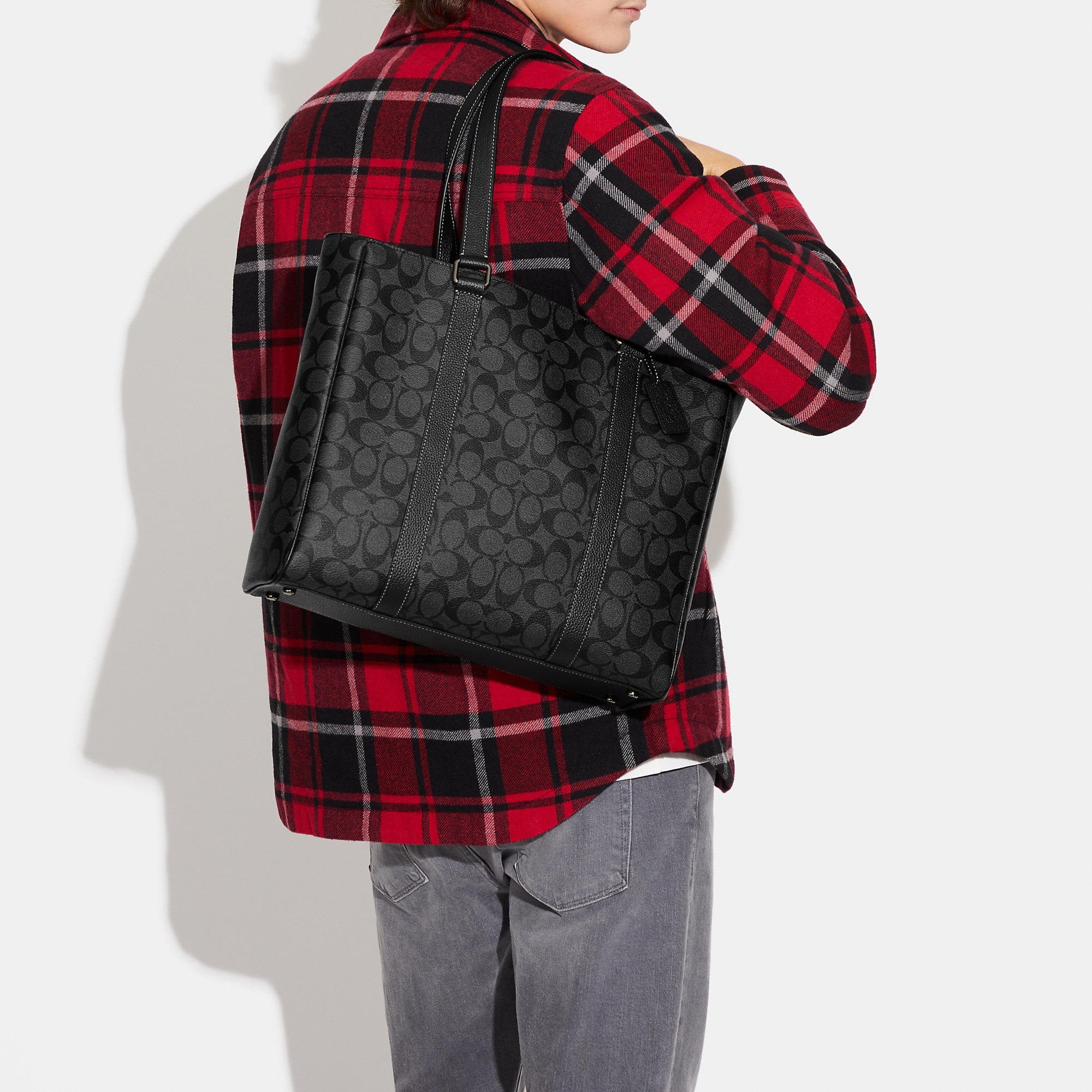 COAthtCH Classic handbags