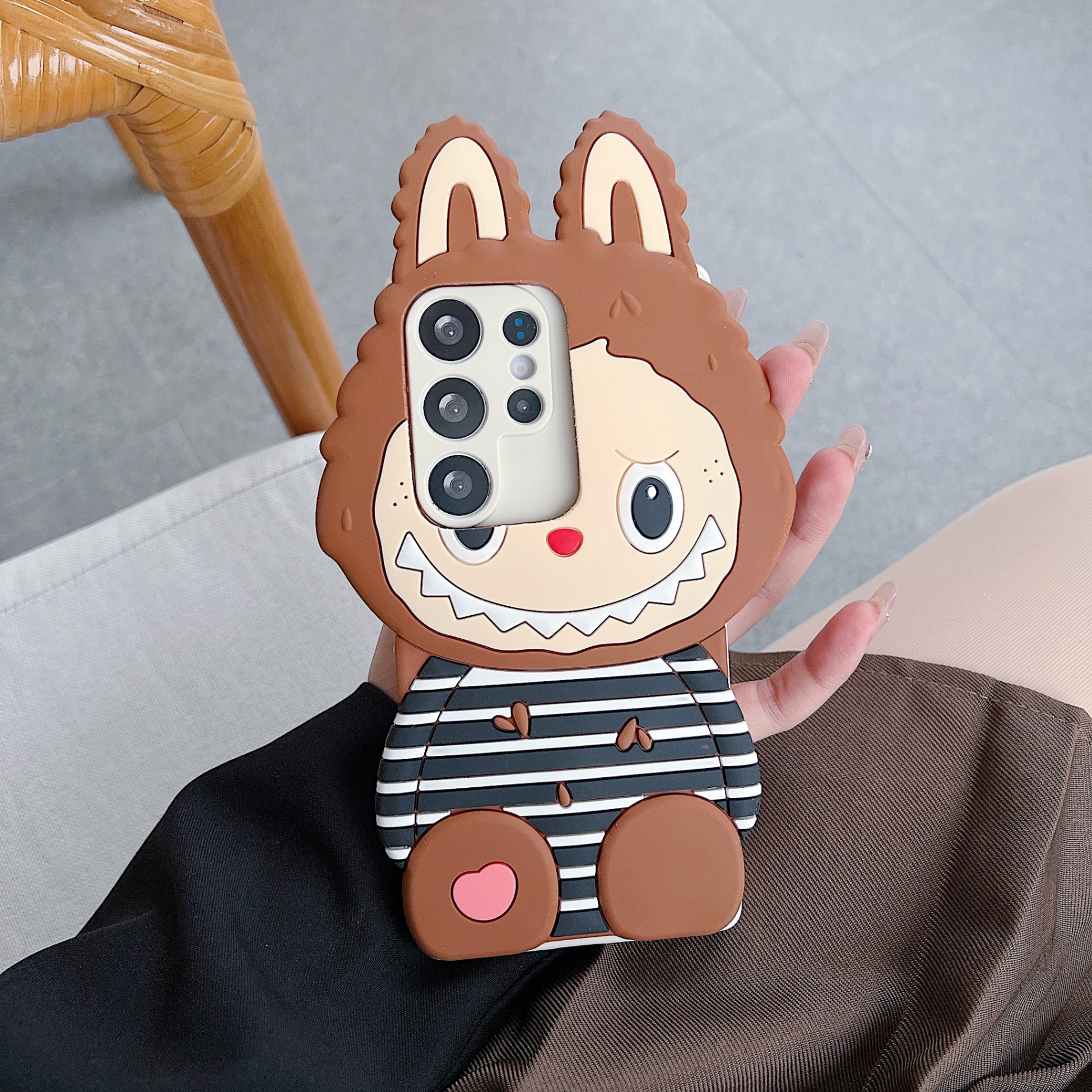 Galaxy S24 Ultra Protective Case Silicone - back view
