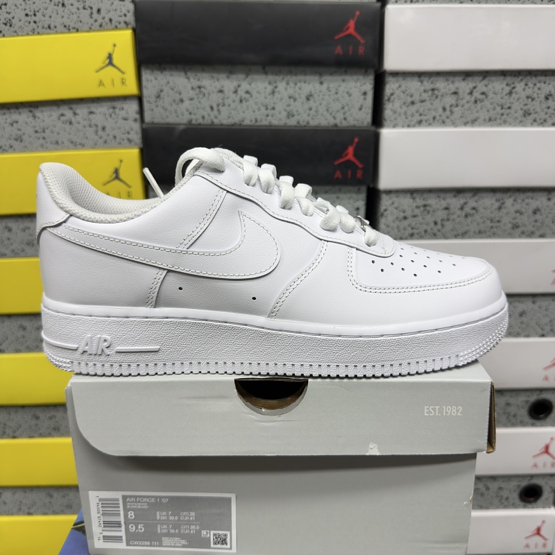 Nike Air Force 1