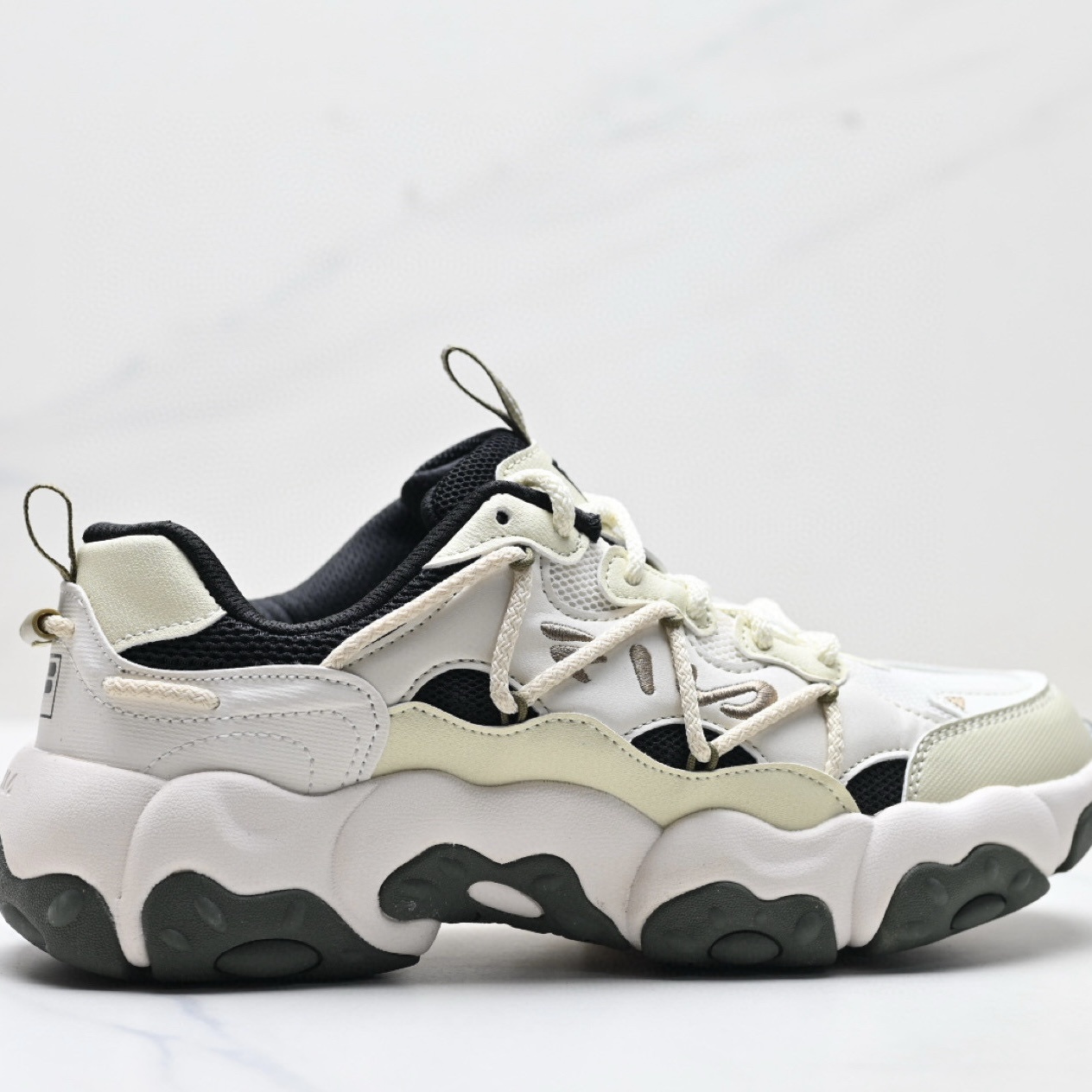 FILA FLUID 6