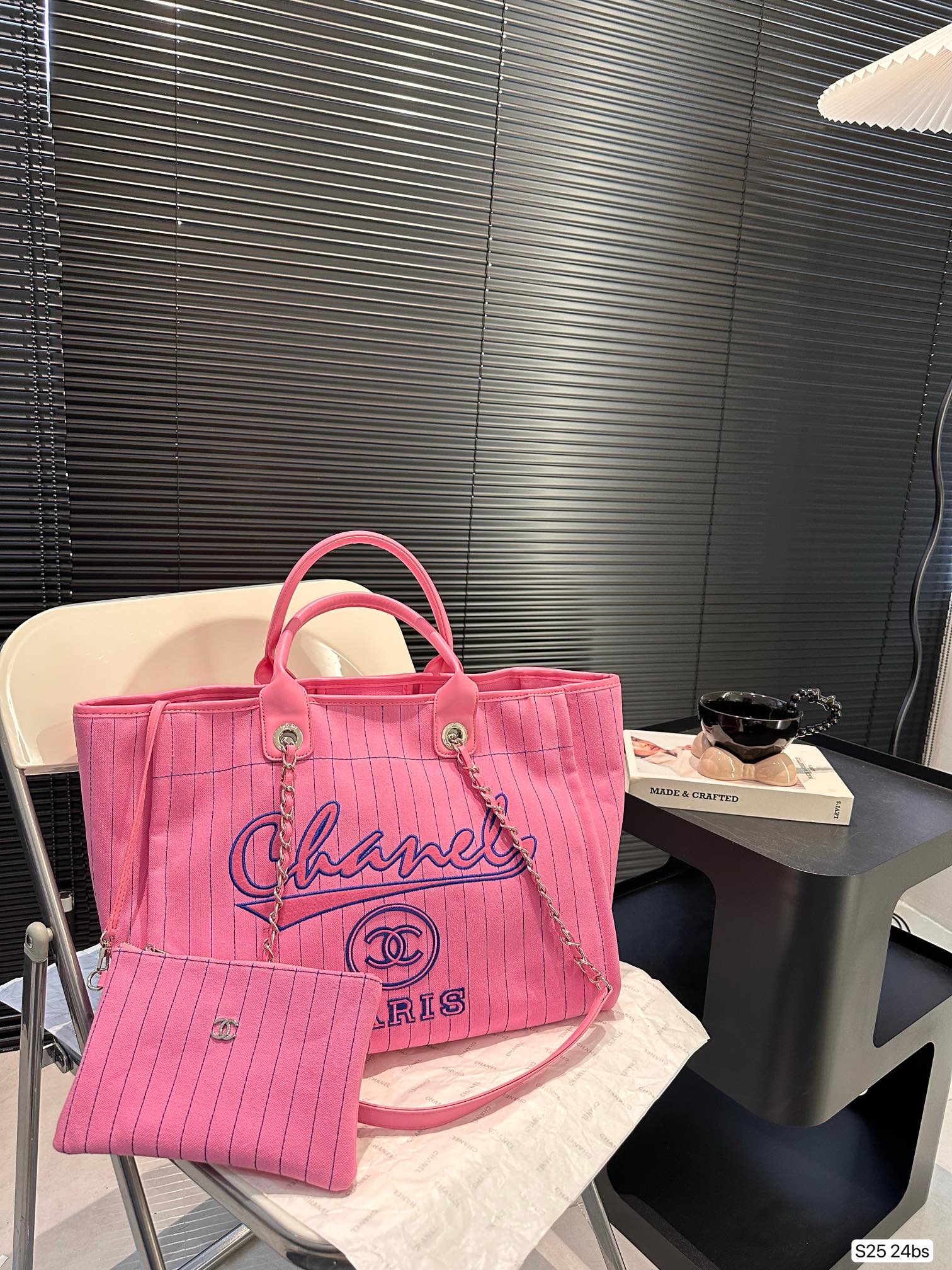 CHANEL beach tote bag