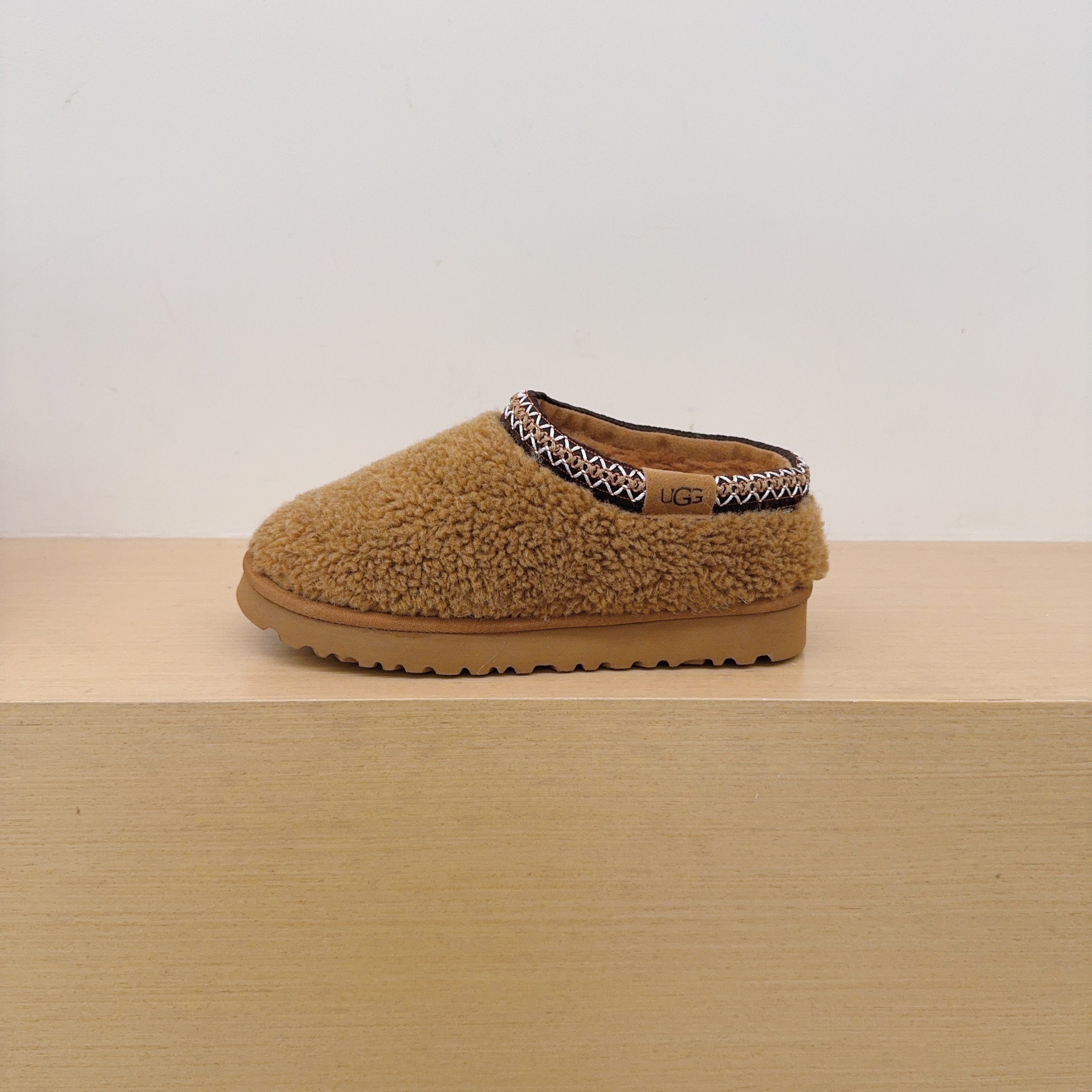 Curly Fleece Loafers