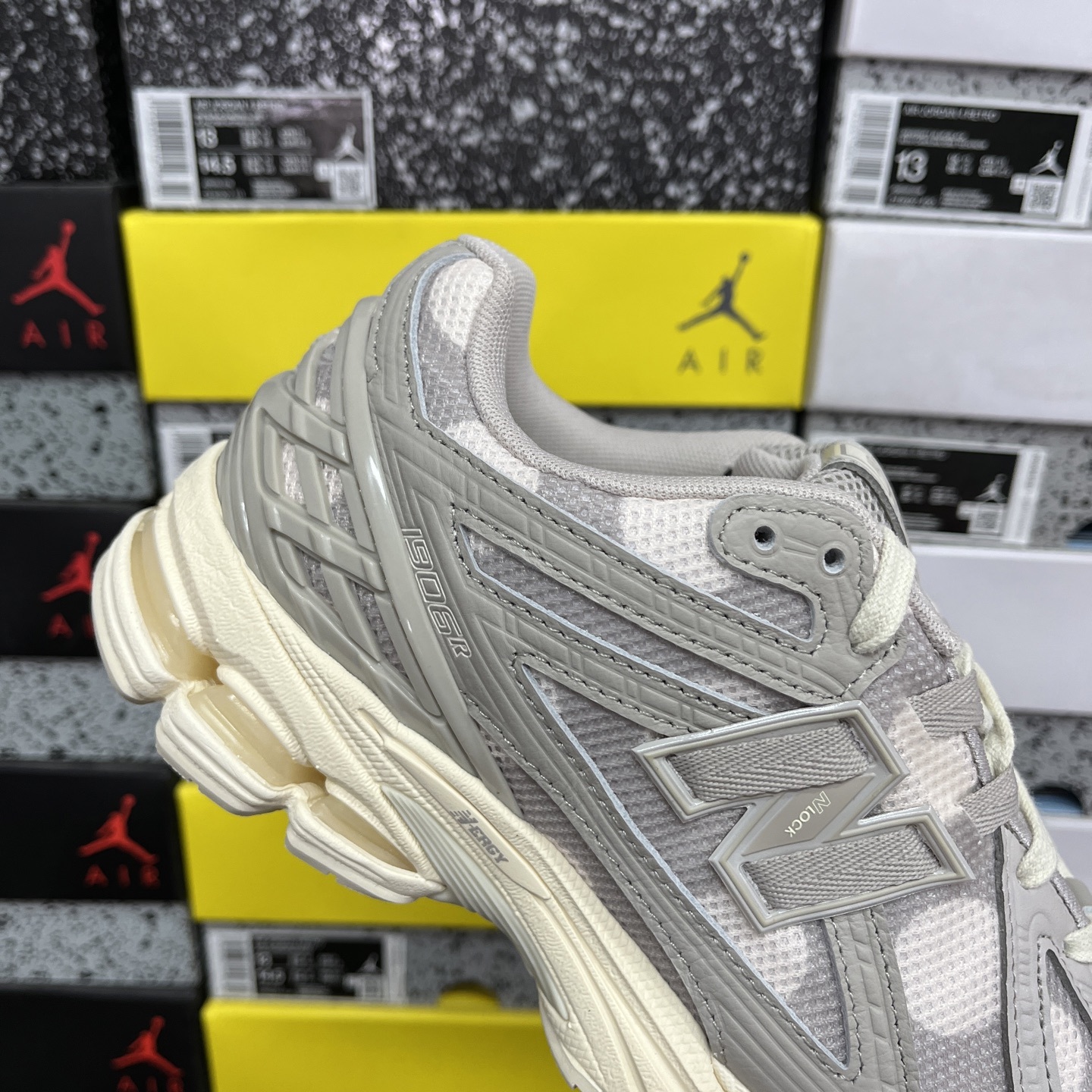 New Balance 1906 Sneakers detail 2
