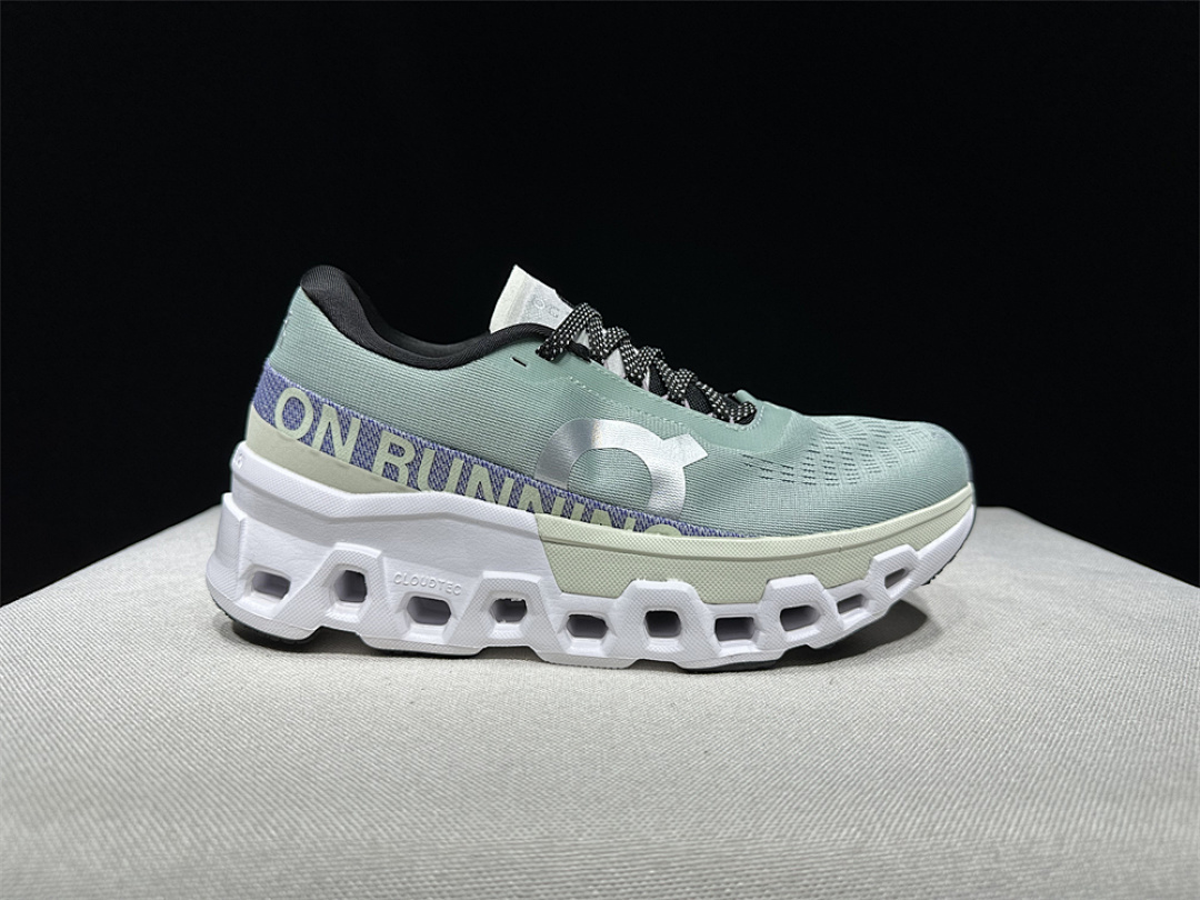 On Cloudmonster 2