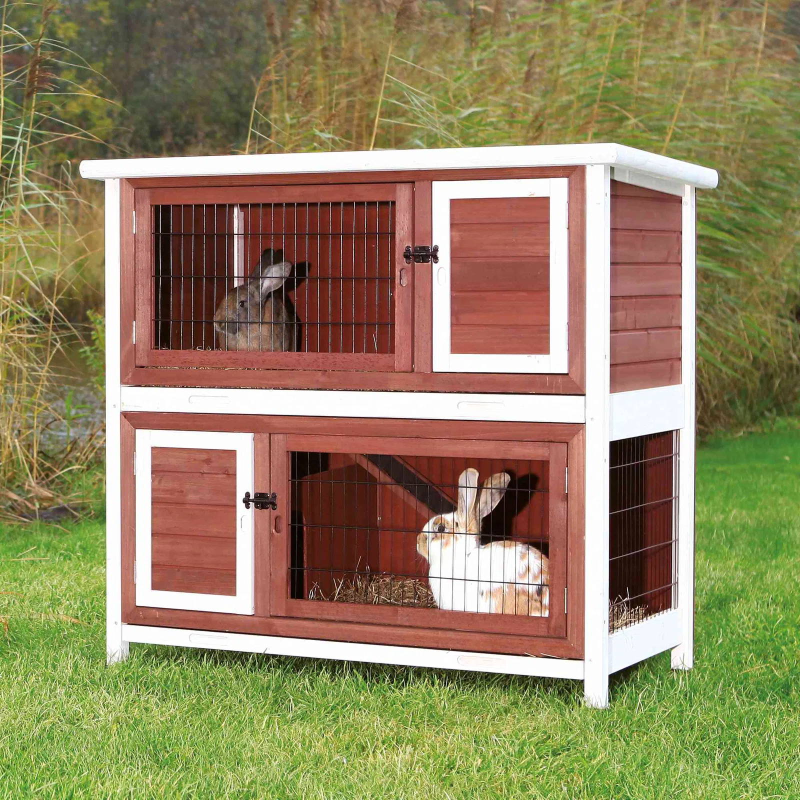 Gatsby Weather Resistant Hutch with Ramp