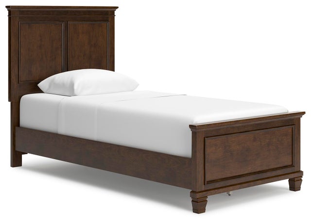 Lanolee / Fortman / Danabrin Panel Bed