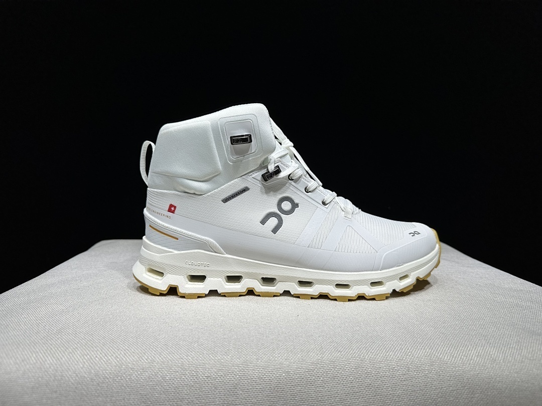 On Cloudrock Waterproof