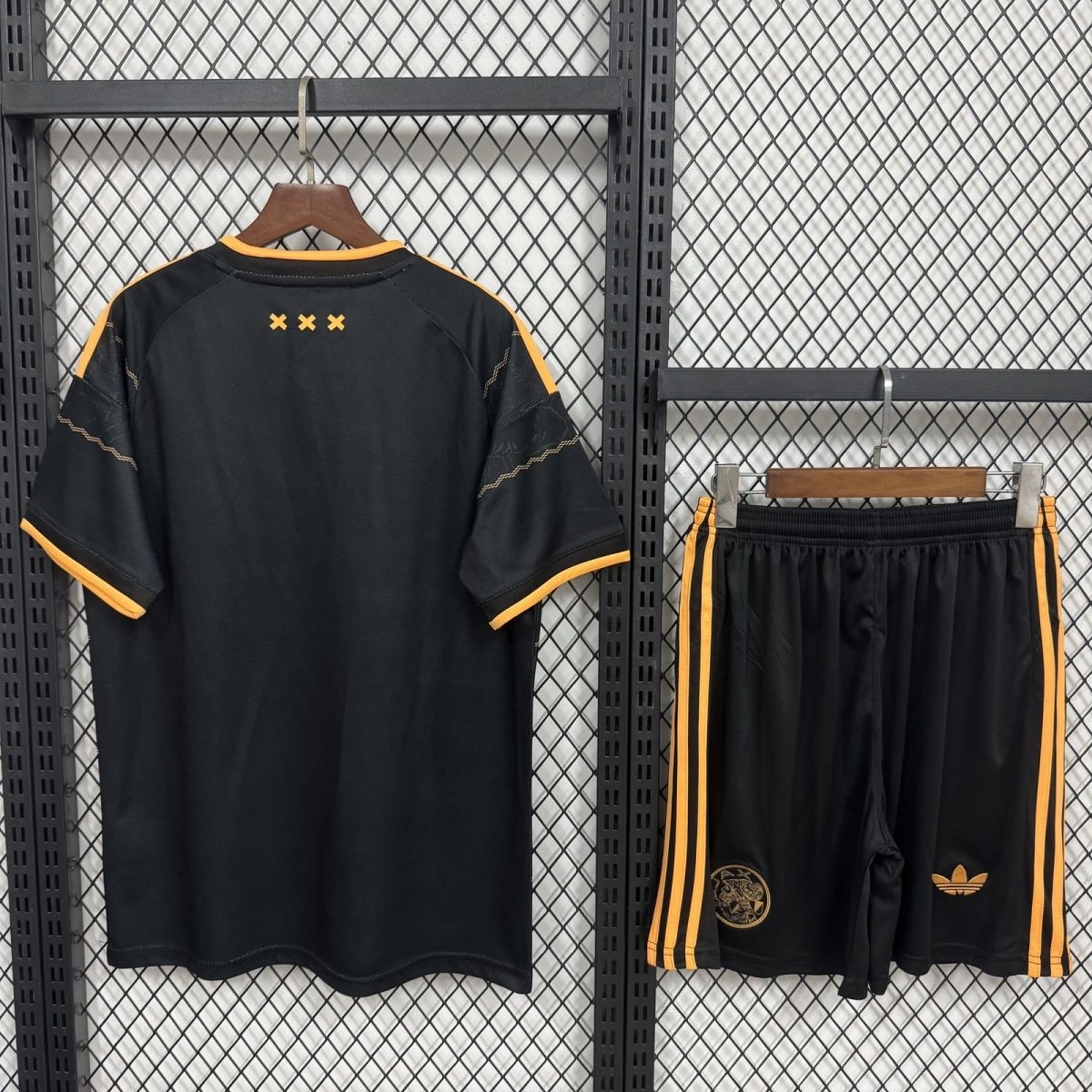 Kids Ajax Away Suit 26/27