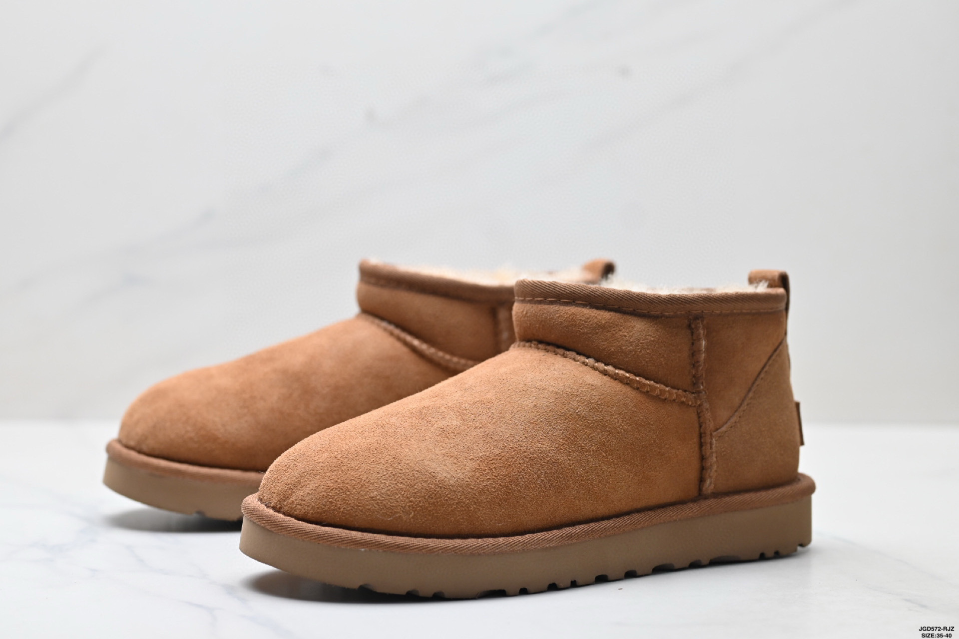 UGG Classic Ultra Mini Detail 33